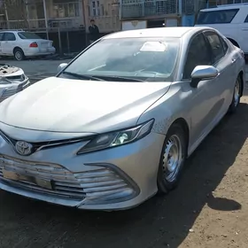 Toyota Camry 2022