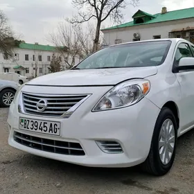 Nissan Versa 2014