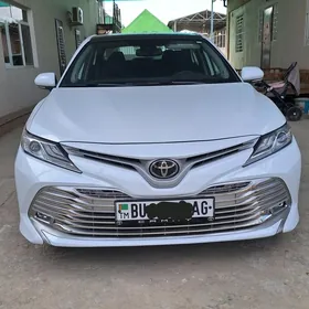 Toyota Camry 2020