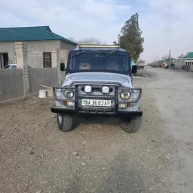 UAZ 469 1990