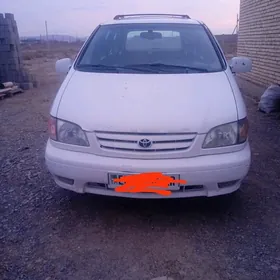 Toyota Sienna 2002