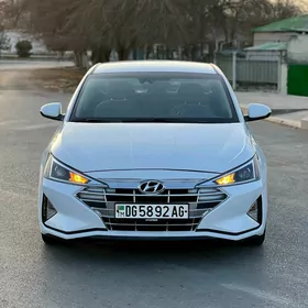 Hyundai Elantra 2020