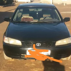 Toyota Camry 1999