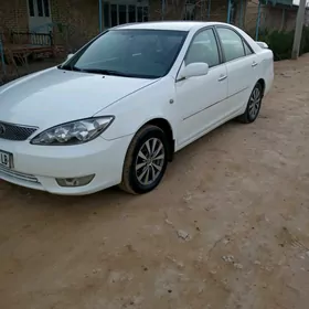 Toyota Camry 2004