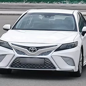 Toyota Camry 2018