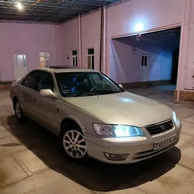 Toyota Camry 2000