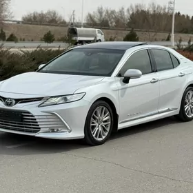 Toyota Camry 2023