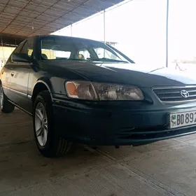 Toyota Camry 2000