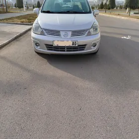 Nissan Versa 2010