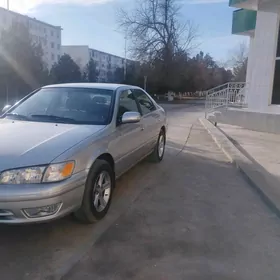 Toyota Camry 2000