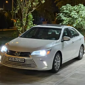 Toyota Camry 2016