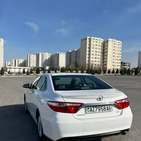 Toyota Camry 2017