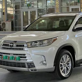 Toyota Highlander 2019