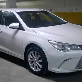 Toyota Camry 2017