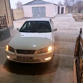 Toyota Camry 1999