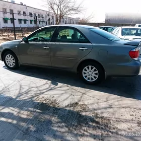 Toyota Camry 2004