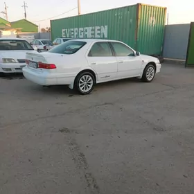 Toyota Camry 1997