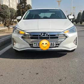 Hyundai Elantra 2019