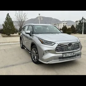 Toyota Highlander 2022