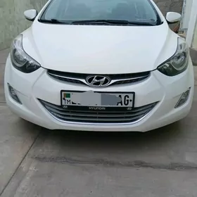 Hyundai Elantra 2013