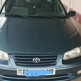 Toyota Camry 2001