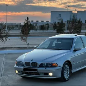 BMW E39 2002