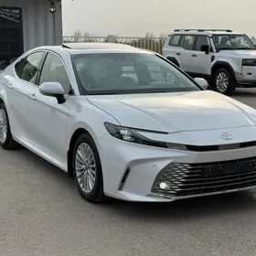 Toyota Camry 2024