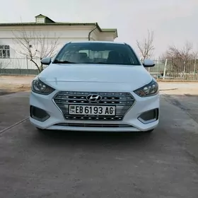 Hyundai Accent 2021