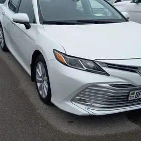 Toyota Camry 2018