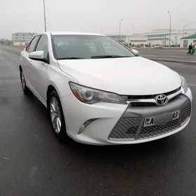 Toyota Camry 2015