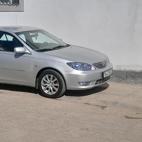 Toyota Camry 2004