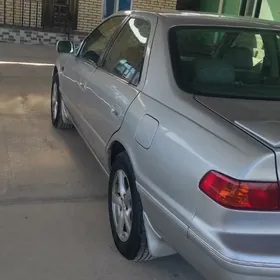 Toyota Camry 2001