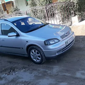 Opel Astra 2003