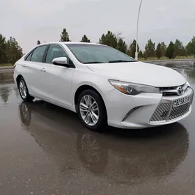 Toyota Camry 2016