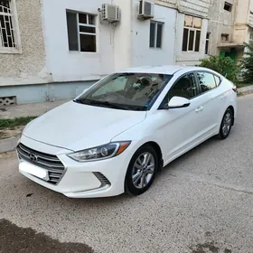 Hyundai Elantra 2019