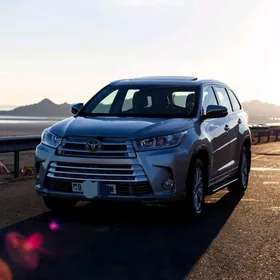 Toyota Highlander 2017