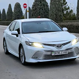 Toyota Camry 2018