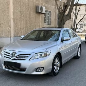 Toyota Camry 2010