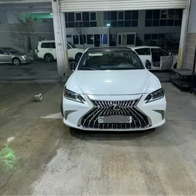 Lexus ES 350 2022