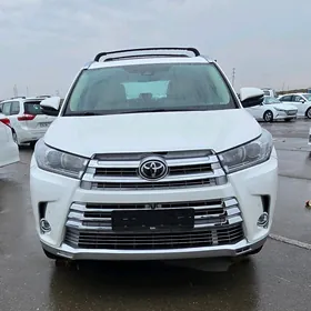 Toyota Highlander 2019