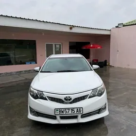 Toyota Camry 2012