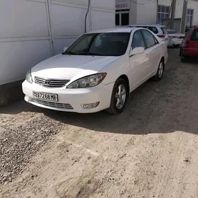 Toyota Camry 2004