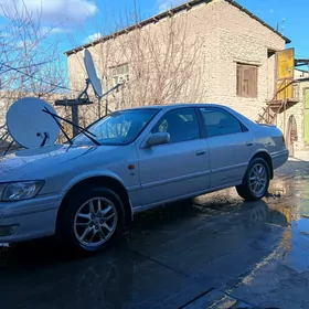 Toyota Camry 2000