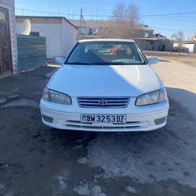 Toyota Camry 2000