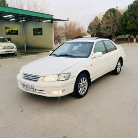 Toyota Camry 2000