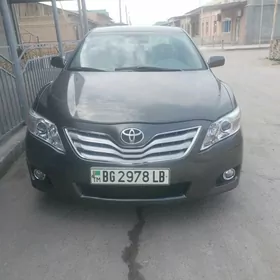 Toyota Camry 2010