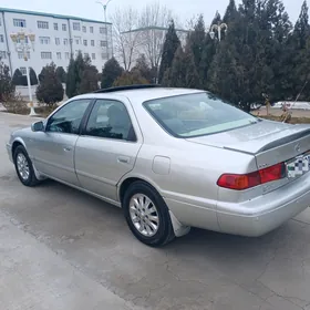 Toyota Camry 2000