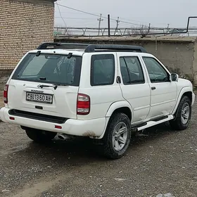 Nissan Pathfinder 2002