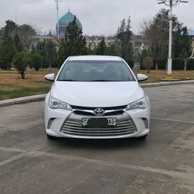 Toyota Camry 2017