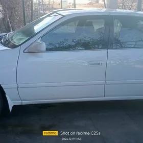 Toyota Camry 2000